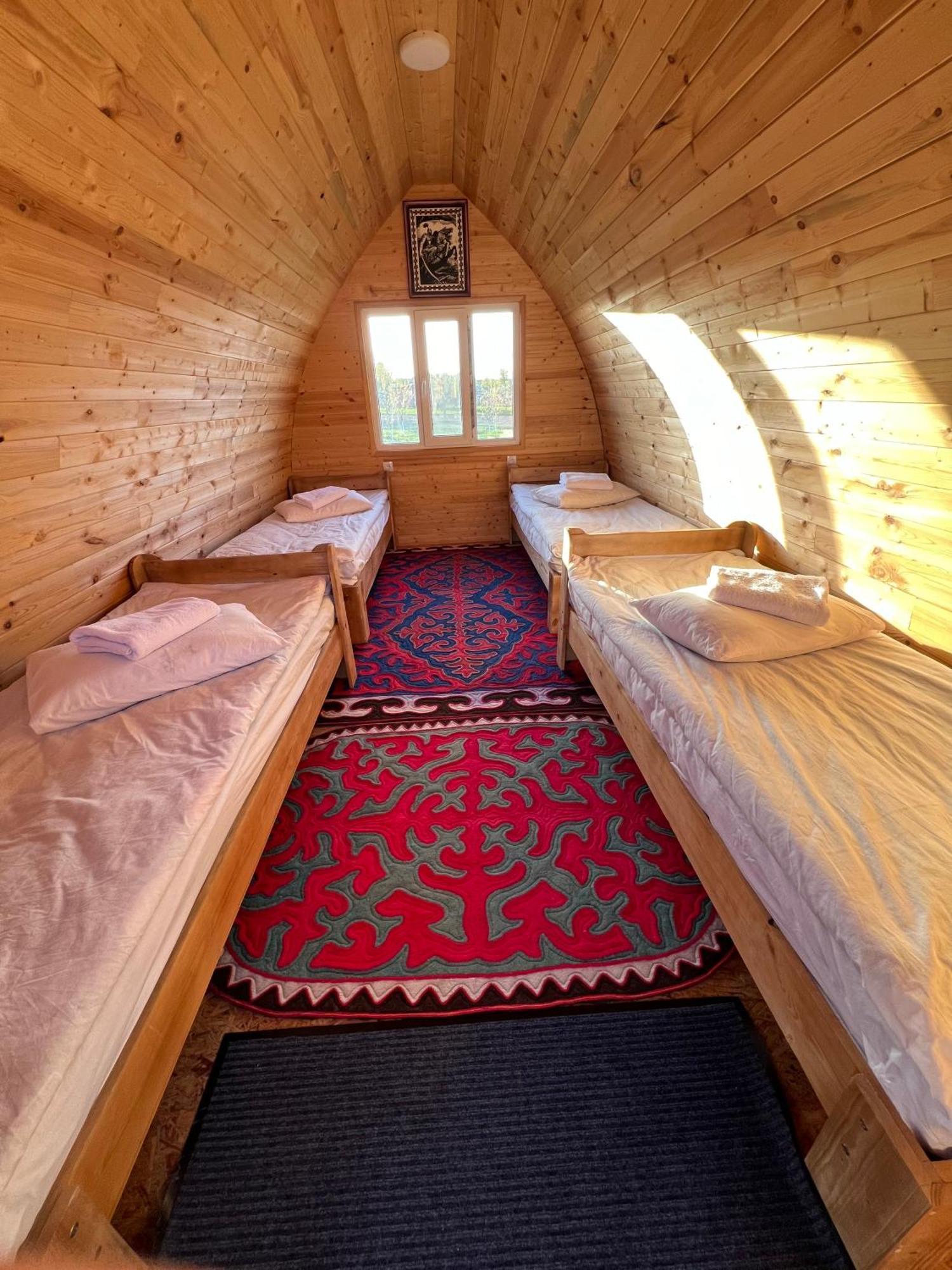 Bosogo Yurt Camp Hotell Bokonbayevo Exteriör bild