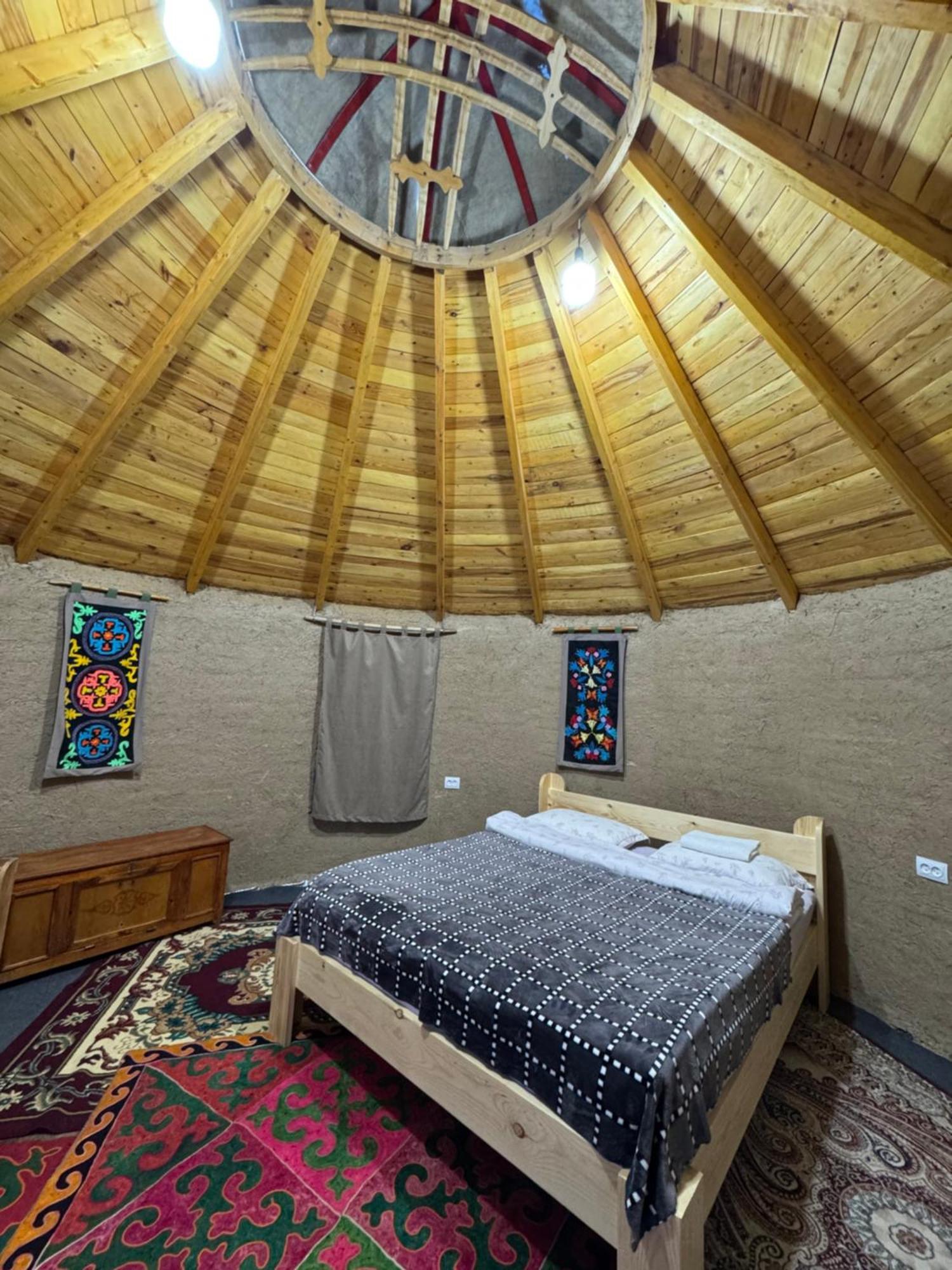 Bosogo Yurt Camp Hotell Bokonbayevo Exteriör bild