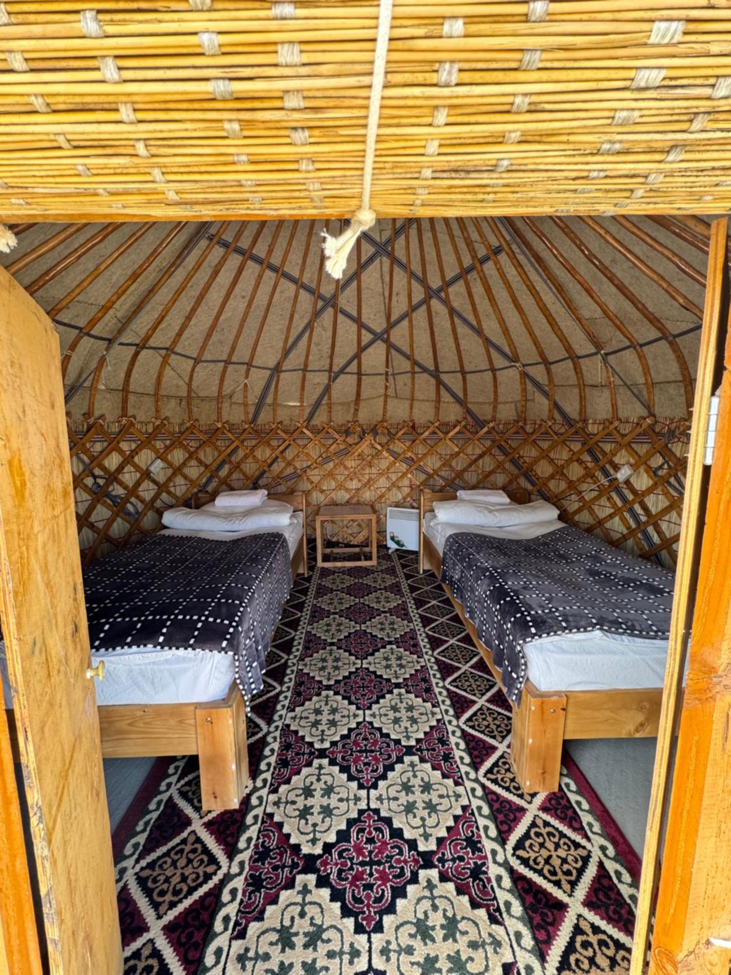 Bosogo Yurt Camp Hotell Bokonbayevo Exteriör bild